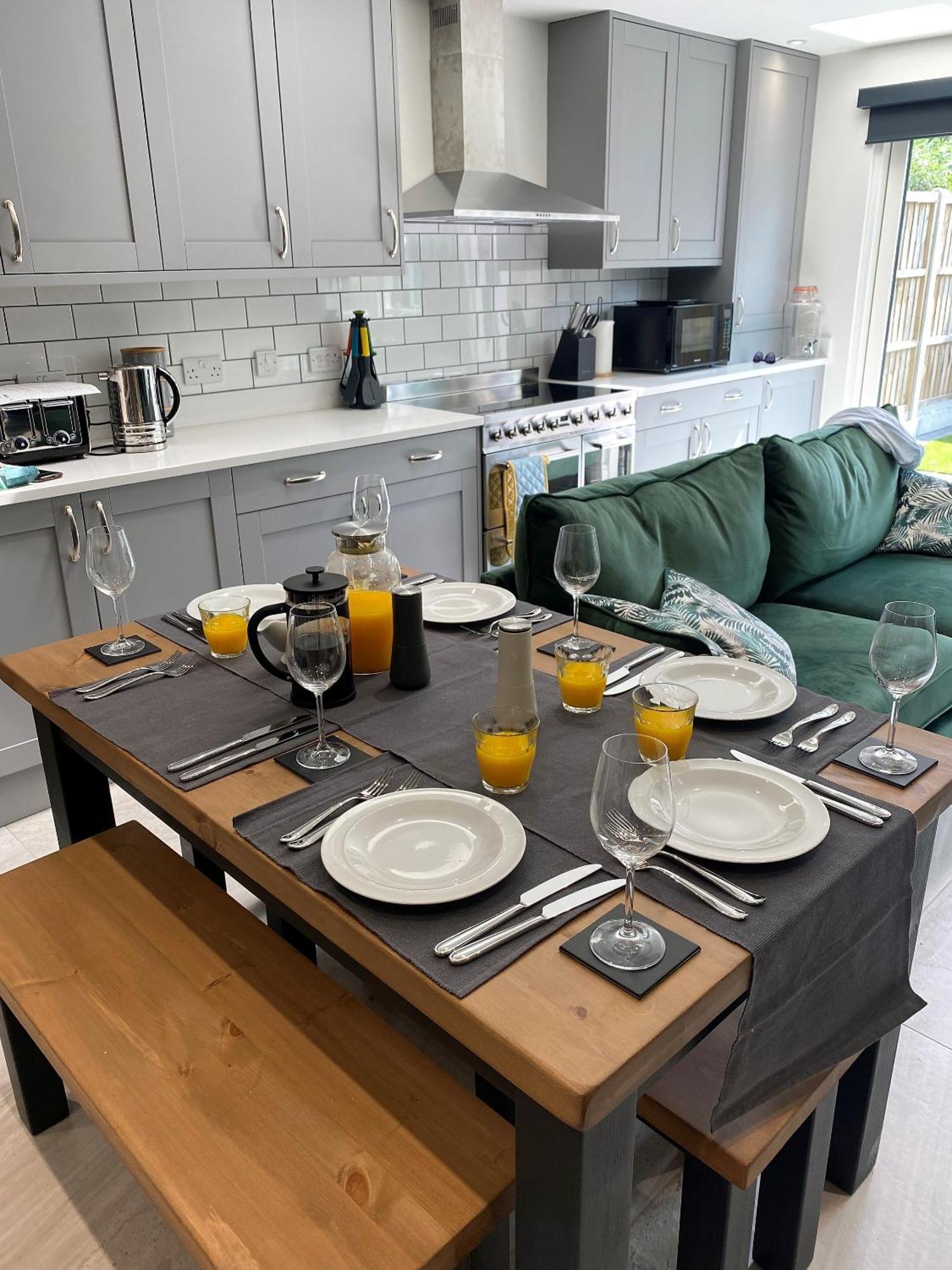 בריסטול Superb Townhouse Near Vibrant Gloucester Road מראה חיצוני תמונה