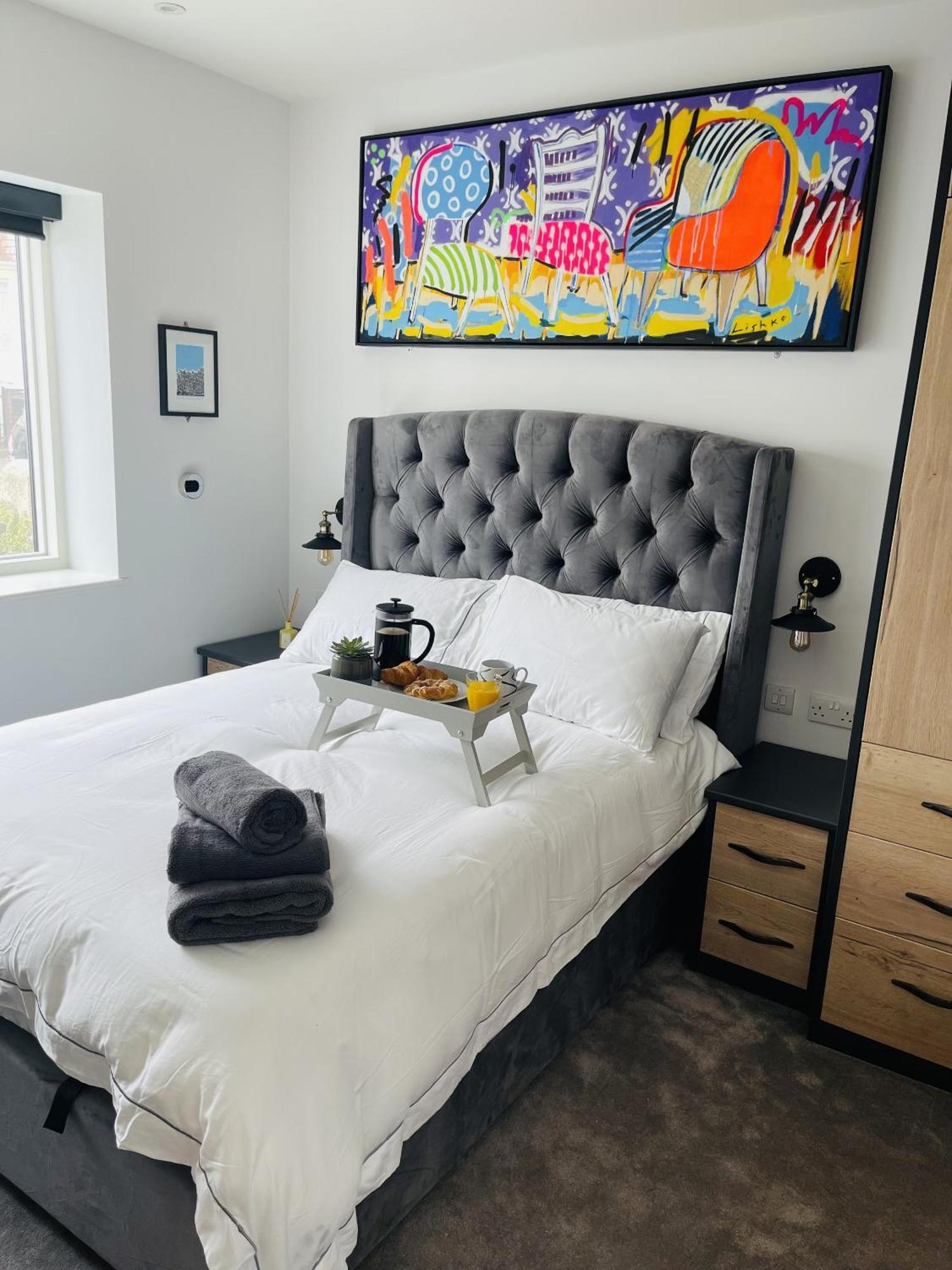 בריסטול Superb Townhouse Near Vibrant Gloucester Road חדר תמונה